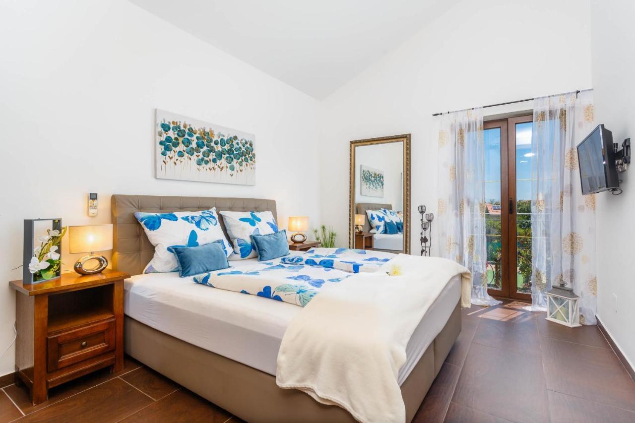 Villa Kamenica Kras Extérieur photo