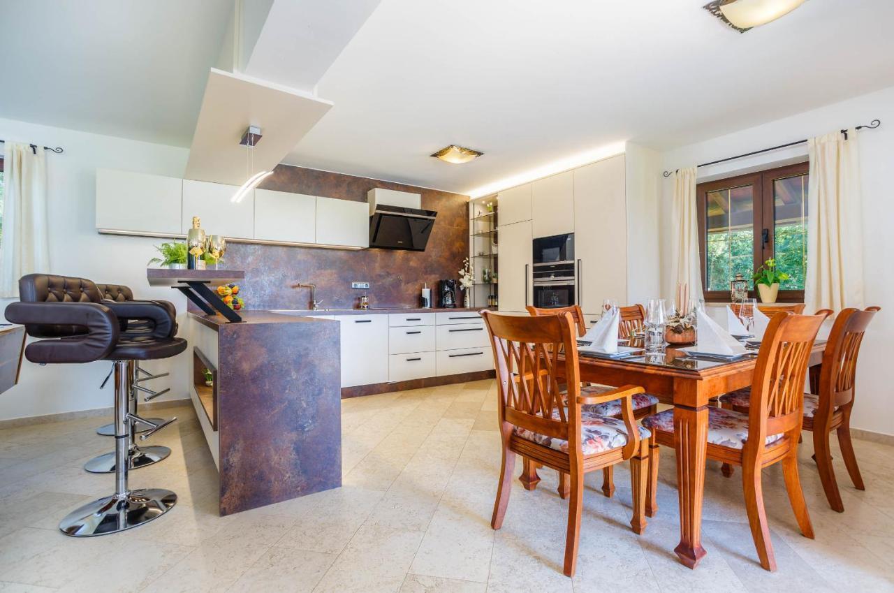 Villa Kamenica Kras Extérieur photo