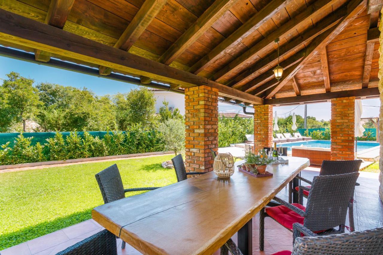 Villa Kamenica Kras Extérieur photo
