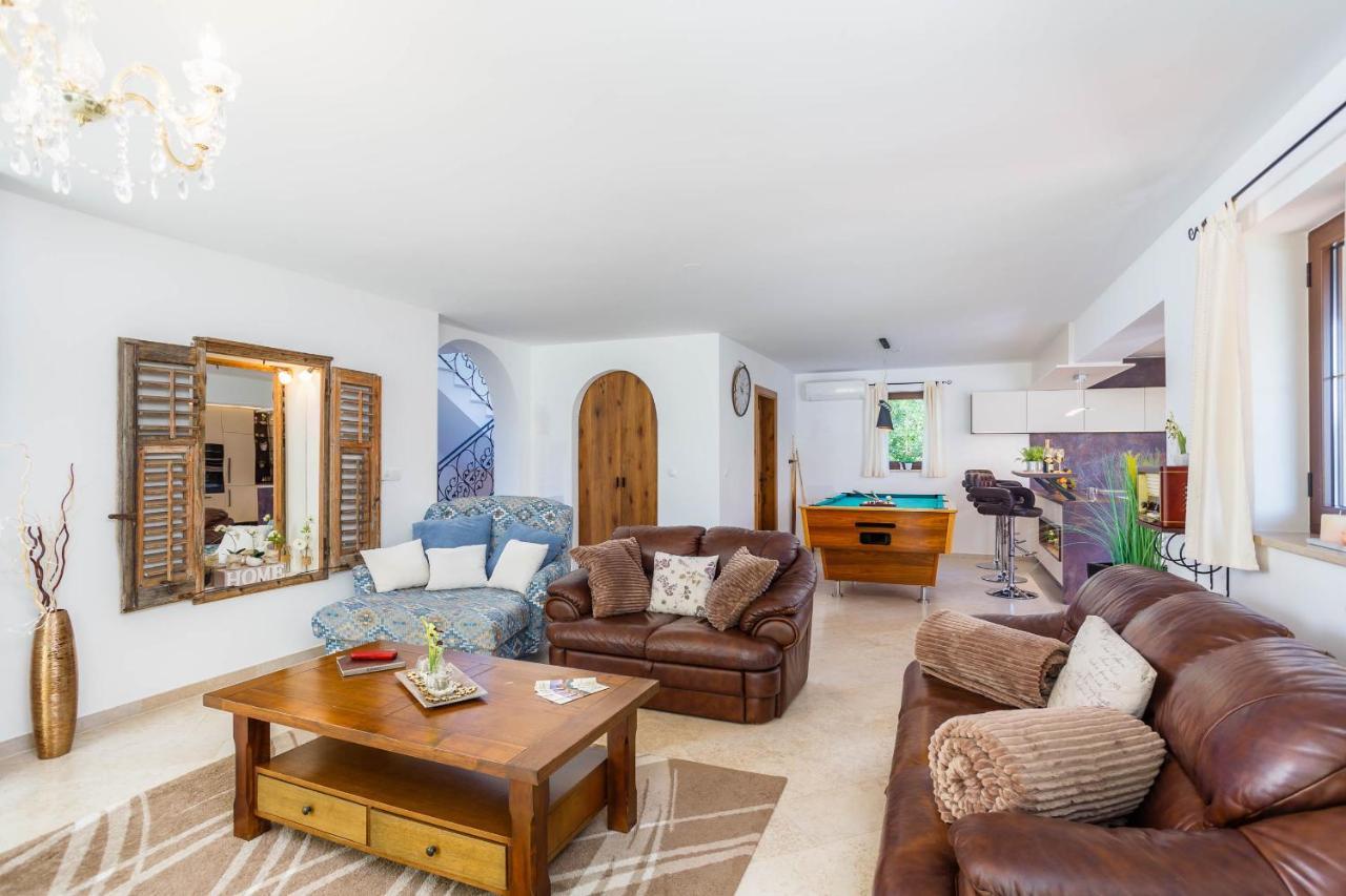 Villa Kamenica Kras Extérieur photo