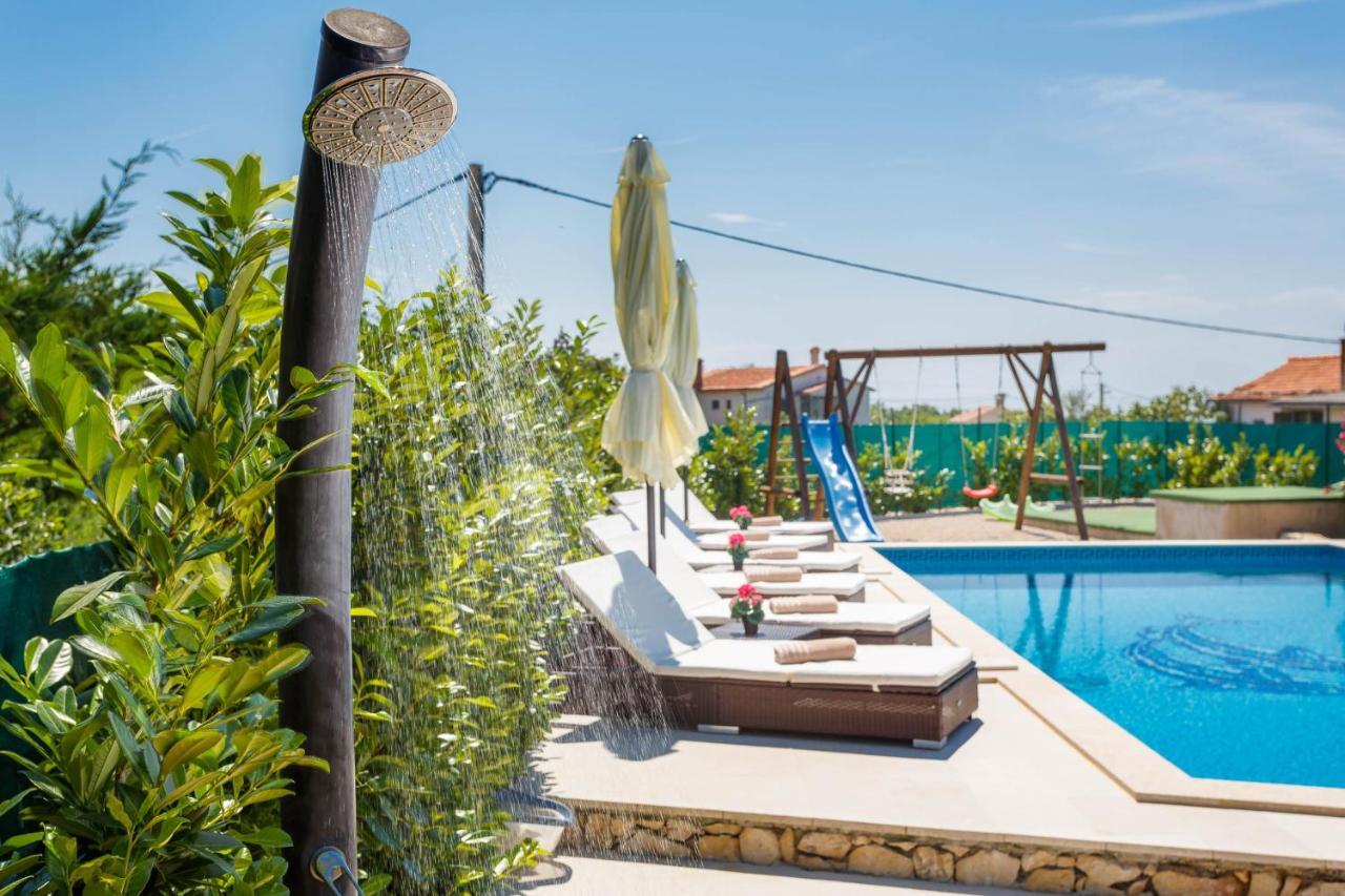 Villa Kamenica Kras Extérieur photo