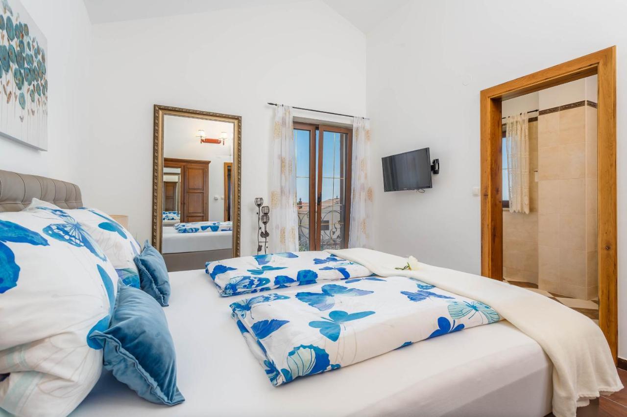 Villa Kamenica Kras Extérieur photo